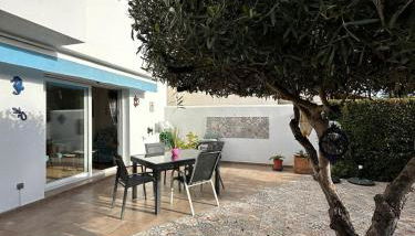 Bonito apartamento con gran terraza y piscina comunitaria AV-08 - Foto 2