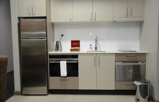 Ratsun Nadi Airport Apartment Hotel - Photo 19