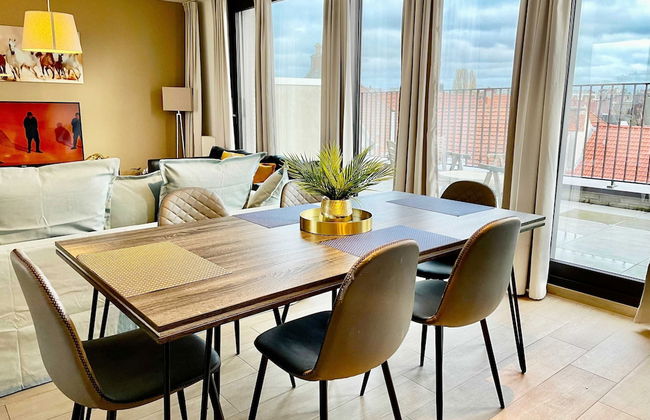 Modern 2BR Penthouse Near Diamond District by Oneluxstay - Foto 41