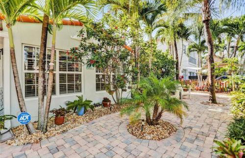 Chic Victoria Park Villa with Heated Pool and Spa - Foto 25