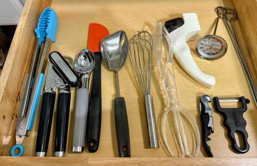 Fresh & Comfy House with Hot Tub, Pool Table, & BBQ - Foto 13