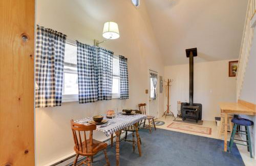 Mountain Retreat with Loft, Fire Pit, and Grill - Foto 7