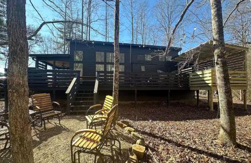 Blueberry Farm Cottage, Hot Tub, Creek, Game Room - Foto 19