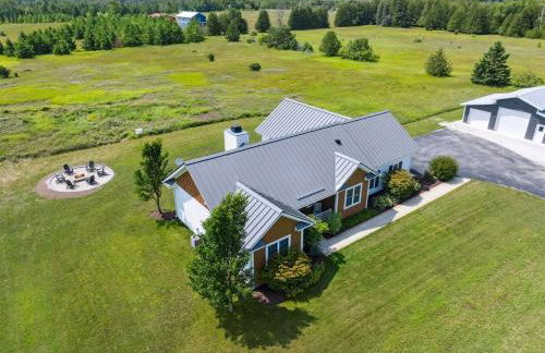 Grove Road Home - Private 5 Acres, Fire Pit, Spacious Retreat, Dog-F - Foto 8