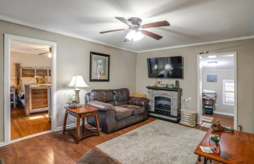 5 Mi to Sardis Lake! Relaxed Stay Near Outdoor Fun - Foto 9