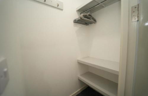 Immaculate 1-bed Apartment in Merthyr Tydfil - Photo 11