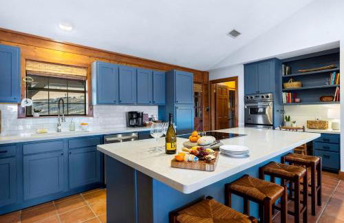 Beautiful Lakeside Rental with Hot-Tub in Igram, Texas, Perfect for Family Glamping Trips - Foto 13