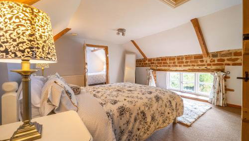 Swift Host - 2 Bedrooms - Period Cottage - Garden - Village Location - Dog Friendly - Foto 5