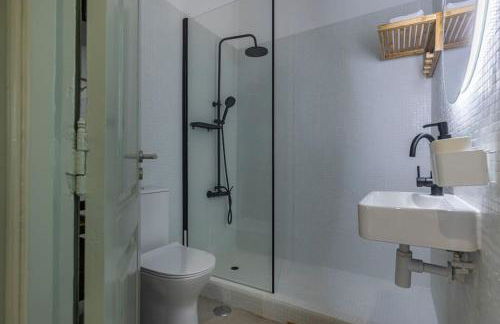 Monte Estoril Train Station - Seaside Apartment - Photo 17