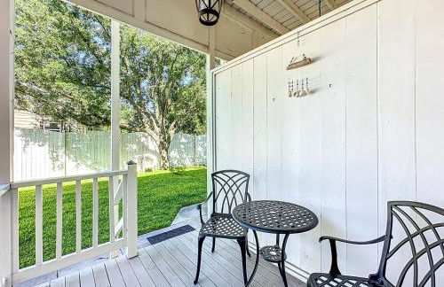 Cozy Quiet St Augustine Private Condo - 2bed, 1 bath, Sleeps 6, Steps to Historic St Augustine Center & All Tourist Attractions, Restaurants, Cafes, Backyard, Porch - Foto 30