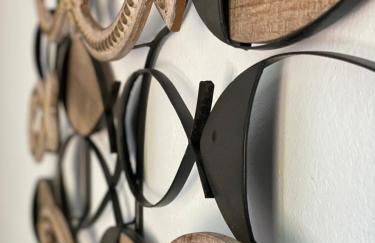 Marine's luxury home - Photo 10