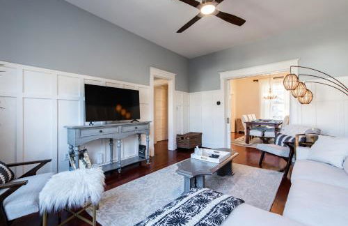 Luxe Highlands Home! King BR~Fire Pit~Yard Games - Foto 13