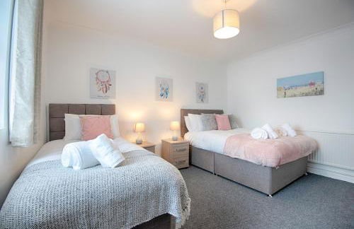 City Access - 3 Beds - Parking - Smart TVs - Foto 3