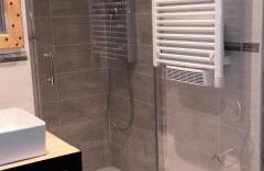 LES FONTANILLES odeillo chalet 60 WIFI & PARKING gratuit exposé plein sud & plein pied , draps & serviettes de toilettes non inclus, sabanas y toallas no incluidos - Foto 24