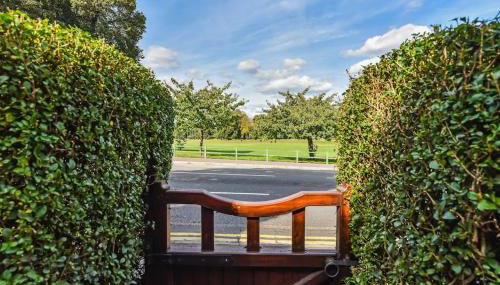 Traditional 3-Bed Property in Pontcanna with Parking - Foto 4