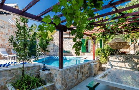 Humac Villa Vero Apartments - Photo 9