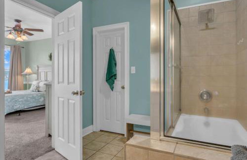 Lakefront Getaway - Dock, Pool, Sunset, Games - Foto 22