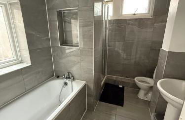 Spacious Comfort Meets Stylish Convenience - Your Perfect 3-Bedroom - Foto 3