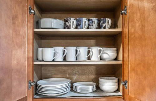 Serene Craftsman Near Boeing Everett - Photo 17