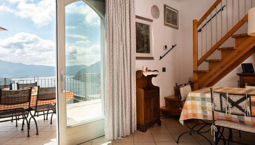 EnjoyIseoLake - La Villetta - Casa vacanze perfetta con giardino, vista lago e piscina - Photo 4