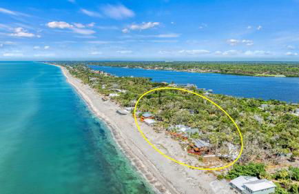 Gulf View Escape on the Beach at Resort with Pool, Kayaks, and More! - Foto 2