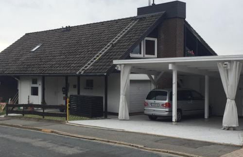 Lina's Ferienwohnungen - zwei moderne FeWos mit Sauna im Haus und fantastischem Ausblick - Foto 16