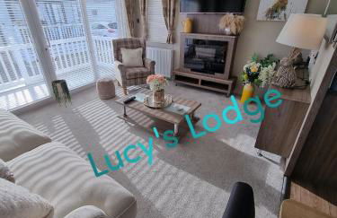 Lucy's Lodge - Photo 16