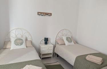 Apartamento moderno con terraza y chimenea, vistas al mar, 6 personas, Saúde Doce - Foto 9