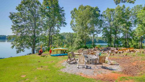 Lakefront Getaway with Porch in Athens Area! - Foto 1