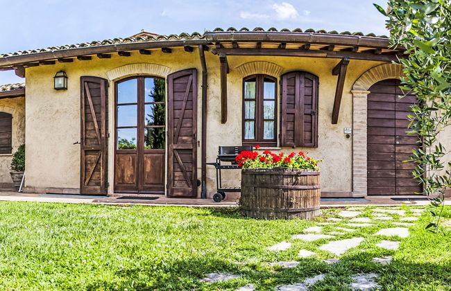 3 bedroom Apartment in Allerona with swimming pool and garden - Photo 4