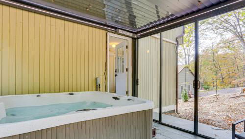 Luxury Home with Game Room, 4 Mi to Bushkill Falls! - Photo 3