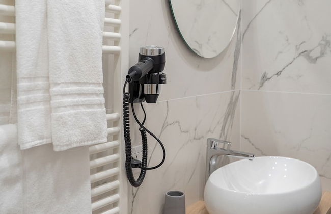 Nolana 28 Rooms in Naples - Photo 35