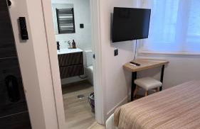 Victrix Homes - Photo 8