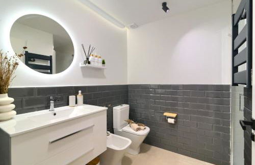 Urban Nest Valencia - Tu refugio en la ciudad - Photo 18