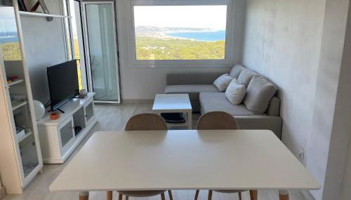 NUEVO. Reformado con vistas panorámicas y piscina - Foto 1