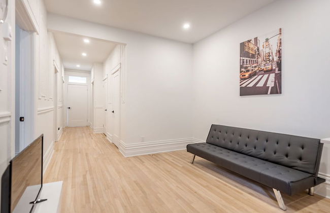 Beautiful Private Bedroom in Mile-End - Foto 29