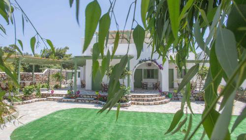 Votana Studios - Photo 3, Garden