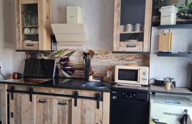 ruhiger als im Hotel keine andere Gäste mit neuer Küche - Foto 3