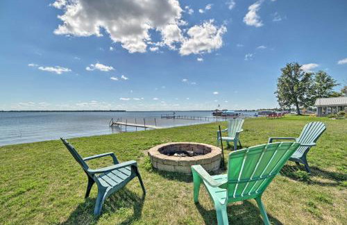 Houghton Lake Family Getaway with Fire Pit! - Foto 2