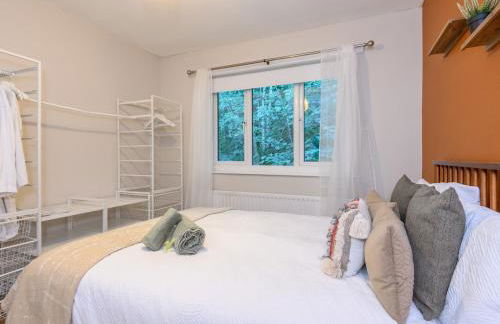 Pass the Keys Family Friendly home in Baildon Court-Free Parking - Foto 31