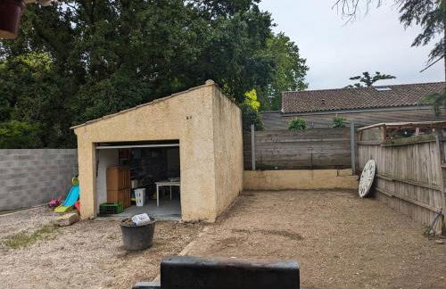 charmante petite maison - piscine hors sol - proche Avignon - Photo 6