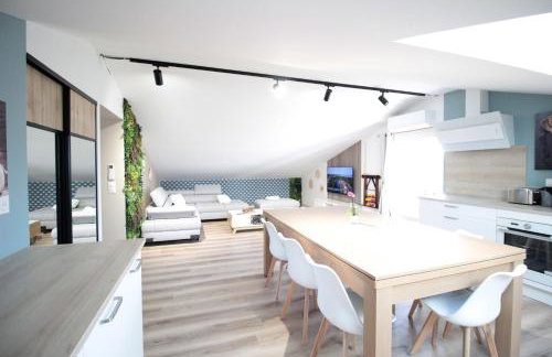 Verdun Centre - Full climatisation - 3 chambres - 7 couchages - 10 personnes - Parking Proche - Terrain 800m2 - Balnéothérapie - Air de jeux extérieurs - TOP CONFORT - Géré par PrestaZen'Services - Photo 11