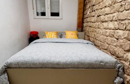 Soho Boho Apartments - with sunny rooftop terrace and fiber optic internet - Photo 18