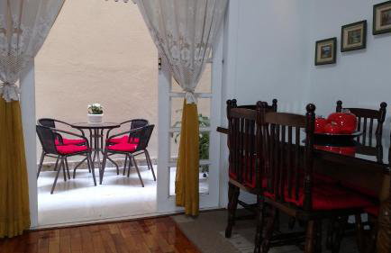 Aconchegante ao lado do shopping com garagem e Wifi - Foto 20