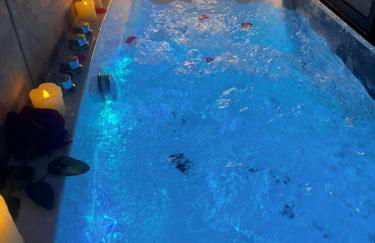 Duplex Safari jusqu'à 4 personnes, Spa, cinéma et lit sous les arbres, day use, 10 min centre - Foto 8