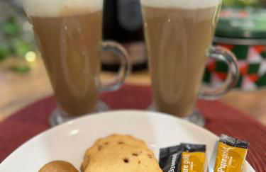 Modern 4BR House - Sleeps 10 - Central Birmingham - FREE Parking - Foto 15