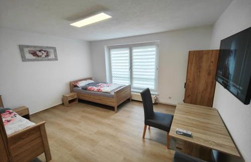 Moderne & Ruhige Unterkunft in Leuna für Arbeiter & Urlauber - Foto 2