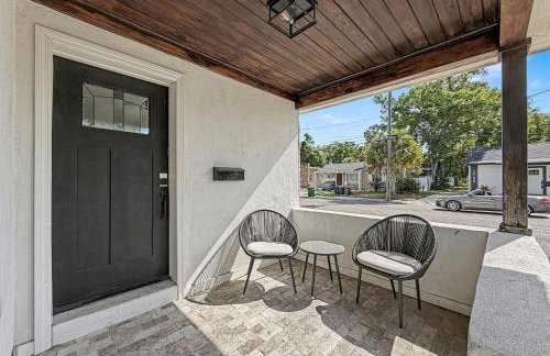 Newly Renovated | Minutes to Riverwalk & Beaches | Tampa Heights - Foto 10