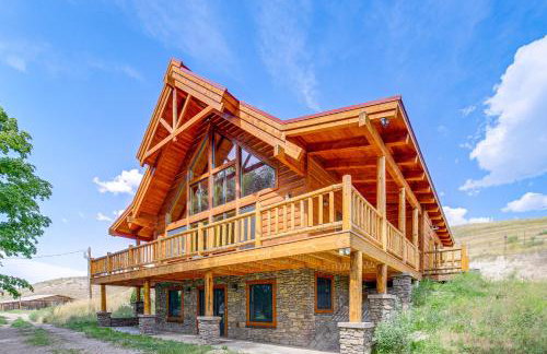 Nordic Style Lodge with Deck on 80 Acres in Arlee - Foto 1