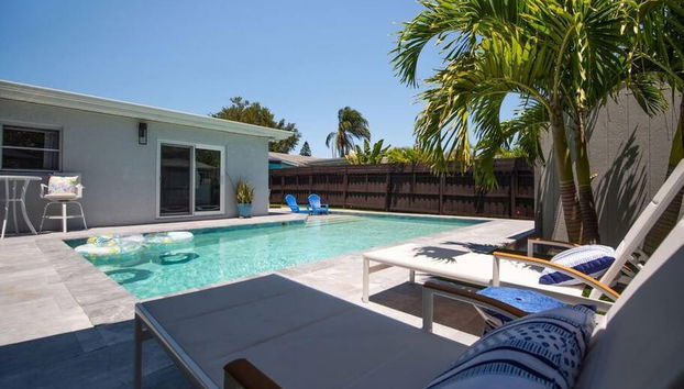 Steps to Beach Heated Pool - Foto 2, Zimmer